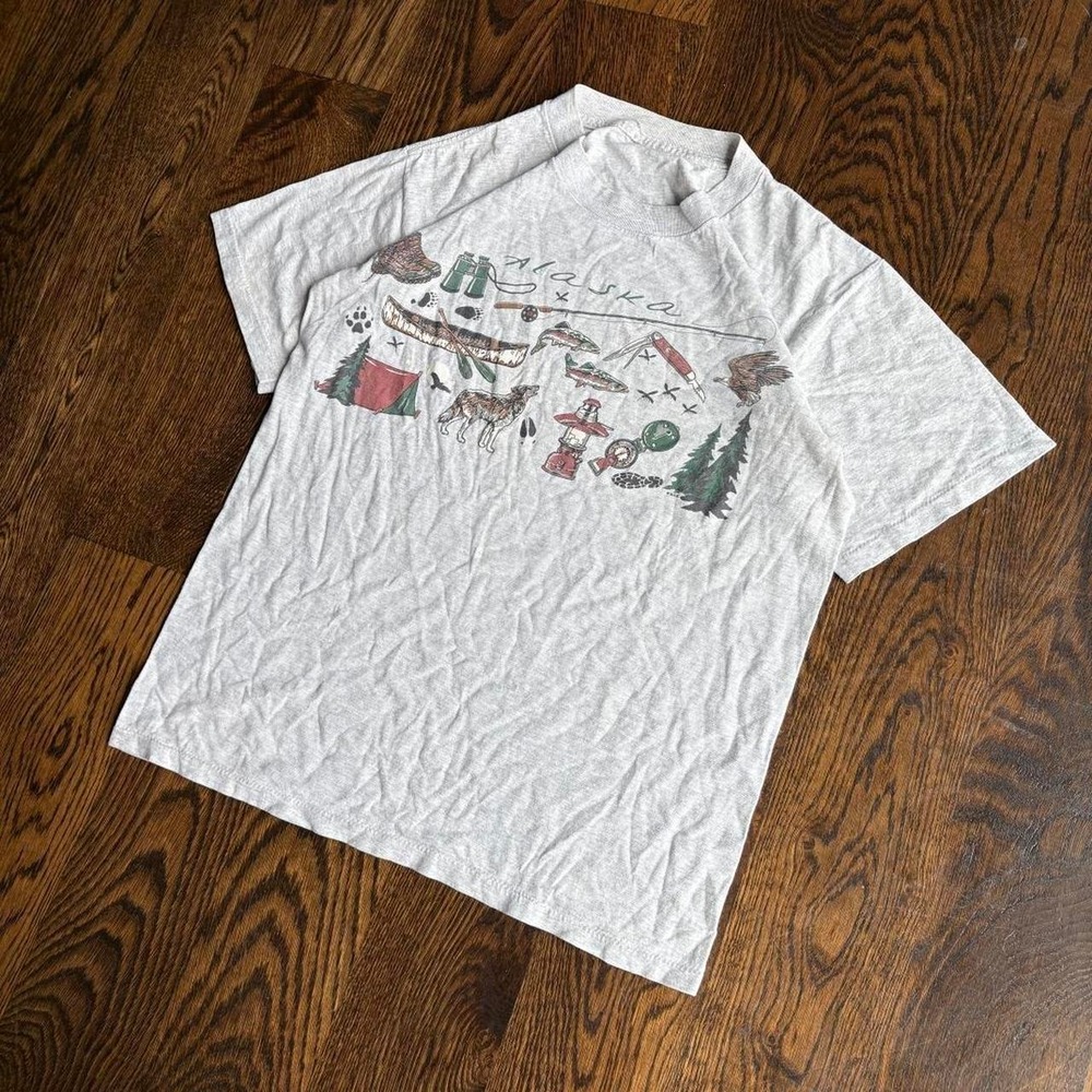 VTG 90s Alaska Multi Print Nature T Shirt Single Stitch Camping Wolf Fish Gray M